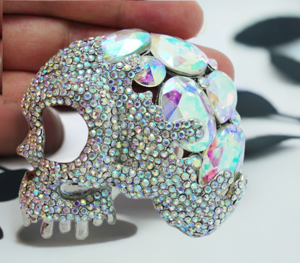 Luxury White Eye Skull Brooch: A Crystal Rhinestone Masterpiece - Bilankas.world