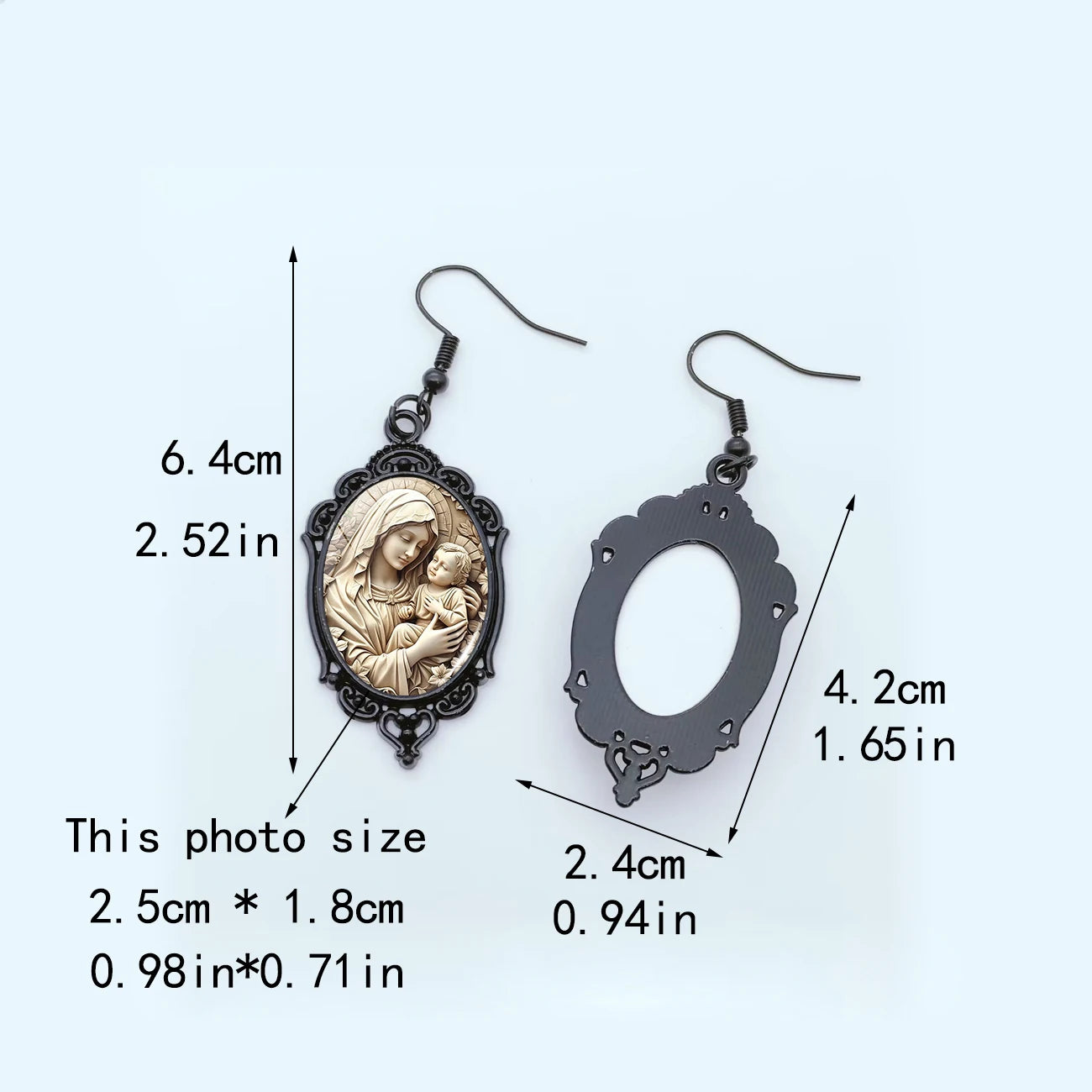 Elegant Mary Jewelry– Black Lace Oval Design with Handmade Glass Dome