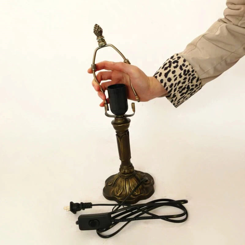 Retro Baroque LED Table Lamp – a little piece of timeless beauty for your space.