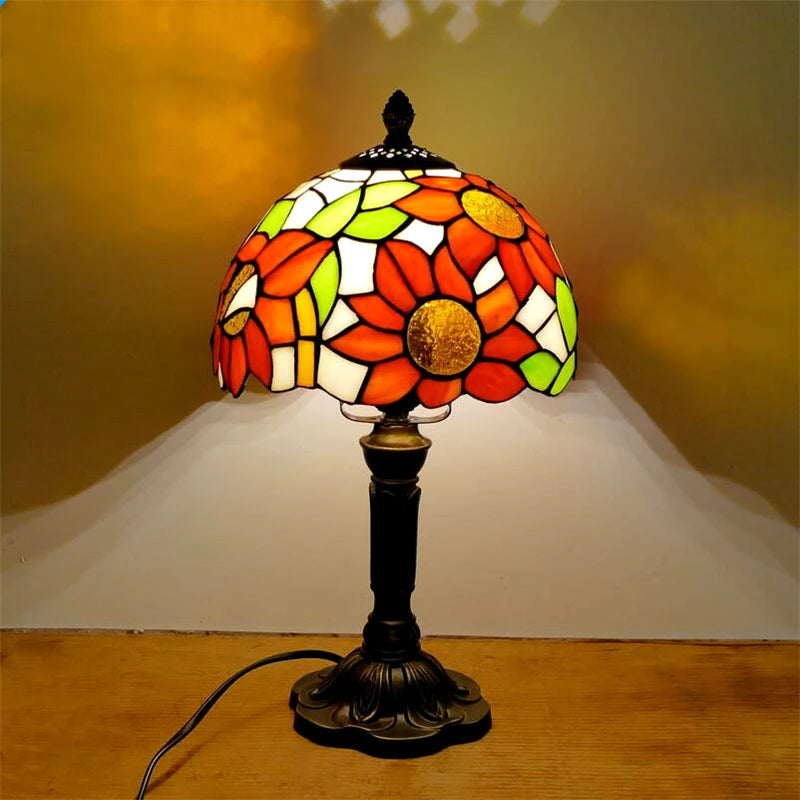 Retro Baroque LED Table Lamp – a little piece of timeless beauty for your space.