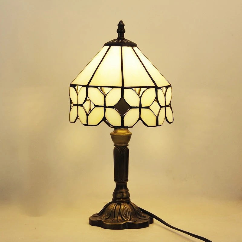 Retro Baroque LED Table Lamp – a little piece of timeless beauty for your space.