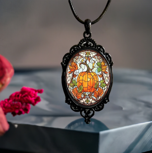 Elegant Oval Glass Pendant Necklace With Pumpkin Pattern - Bilankas.world