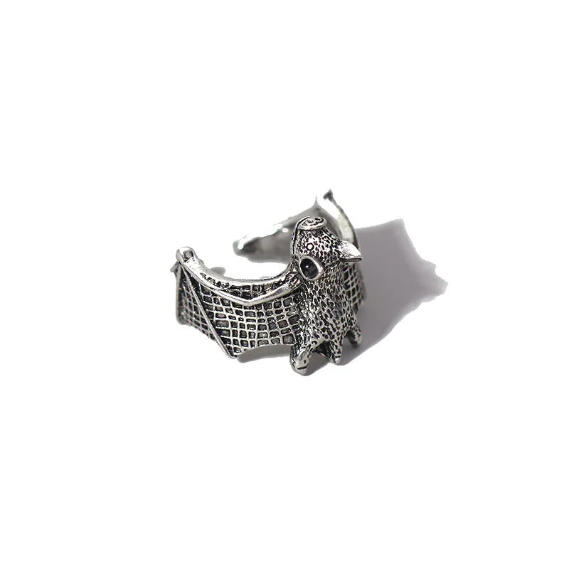 Unique Vintage Style: Adjustable Bat Ring for a Distinctive Look - Bilankas.world