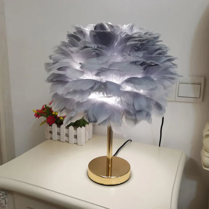 Whisper Glow – Feather Lamp for Calm Corners and Cozy Nights
