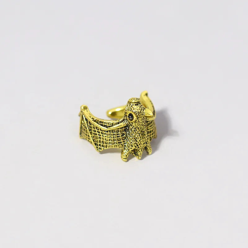 Unique Vintage Style: Adjustable Bat Ring for a Distinctive Look - Bilankas.world
