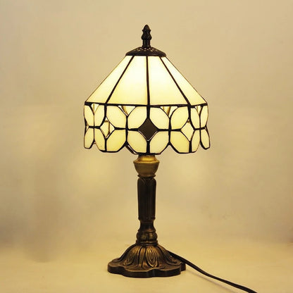 Retro Baroque LED Table Lamp – a little piece of timeless beauty for your space.